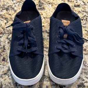 Olukai navy blue casual sneaker